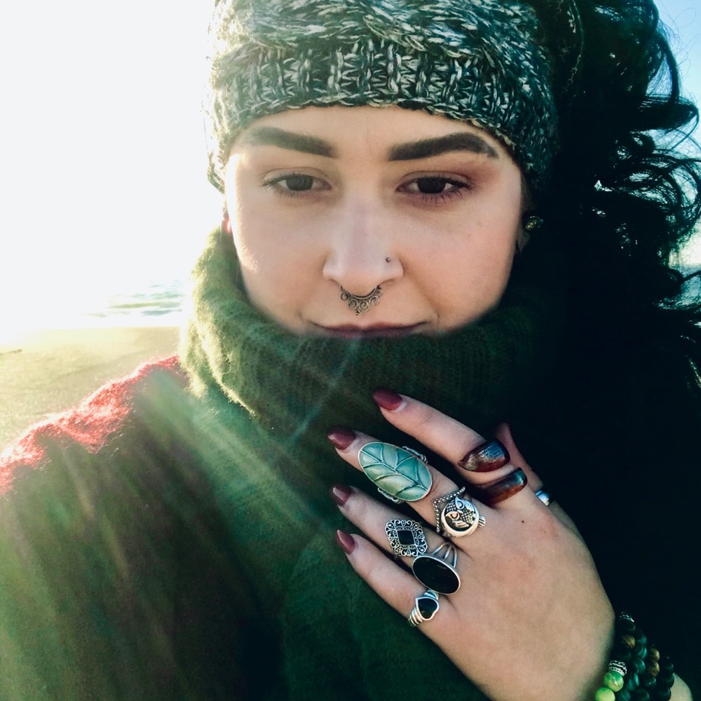 Meet your Posher, Angela